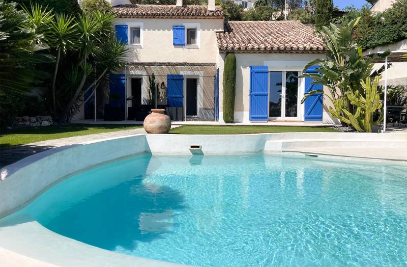 villa 5 pièces avec piscine à vendre à Sainte Maxime sur les hauteurs 